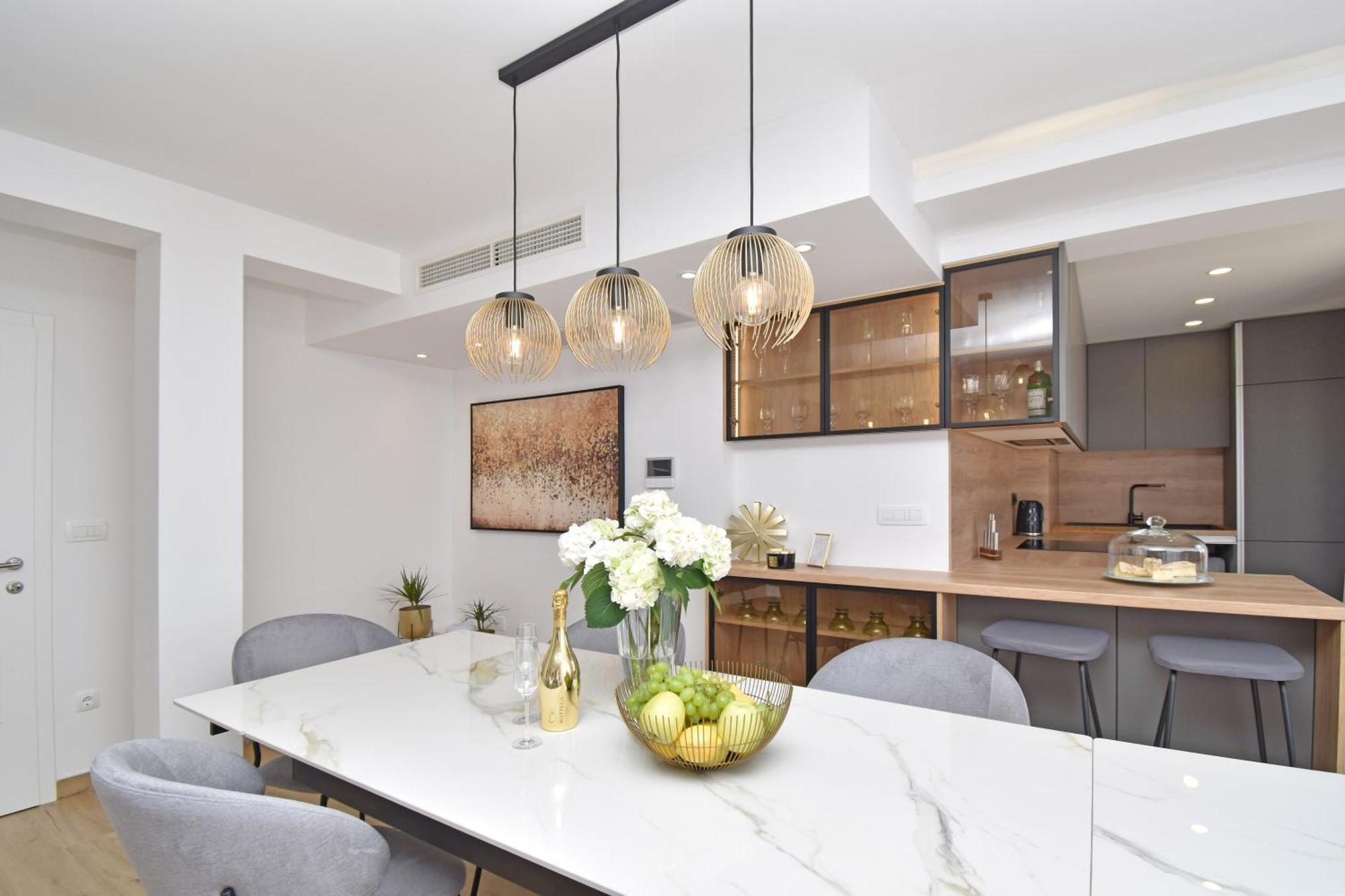 Luxury Luna Apartment