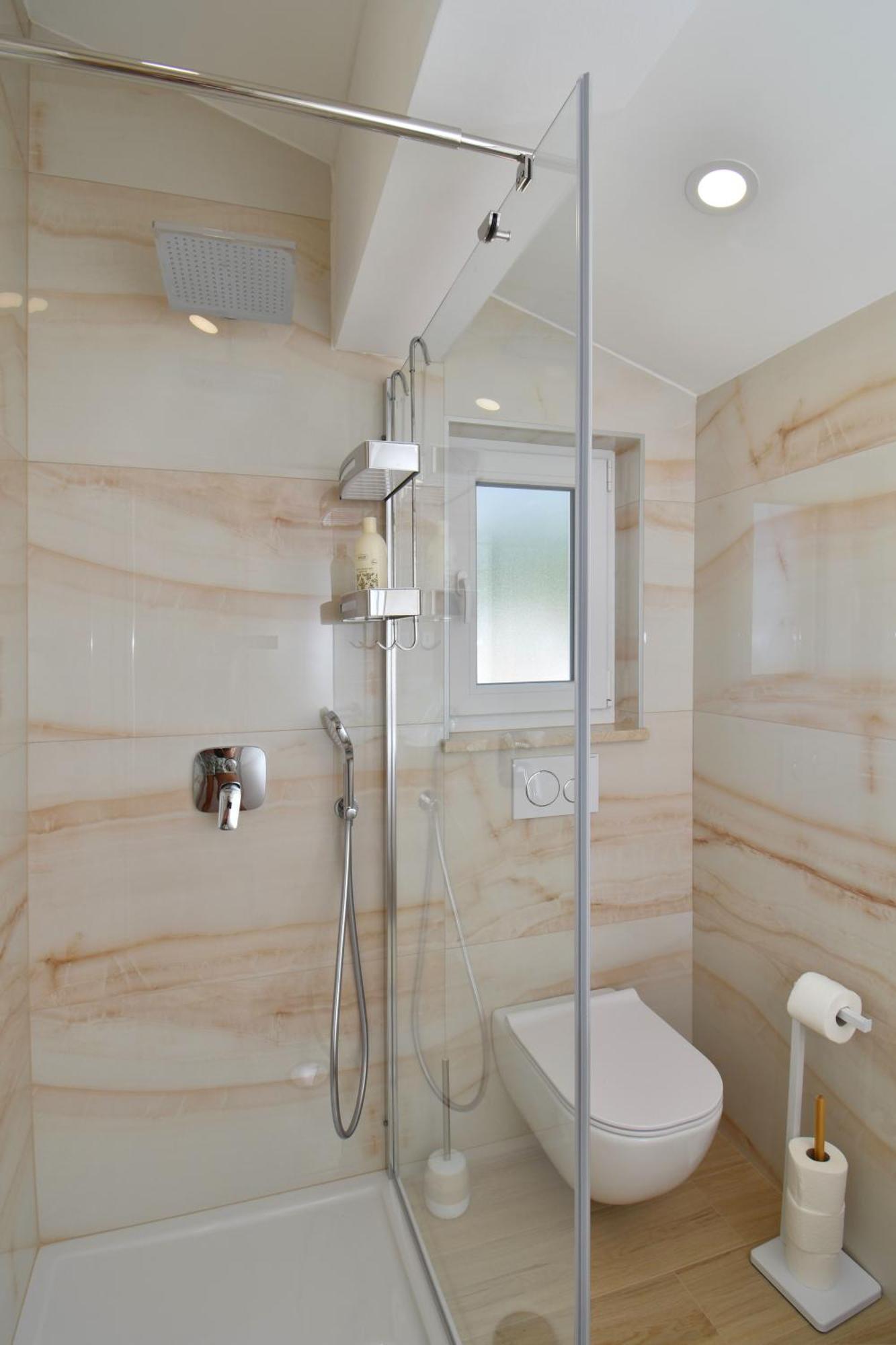 Luxury Luna Apartment