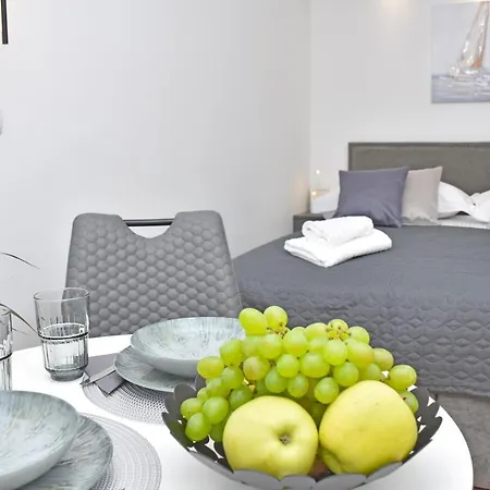 Luxury Apartments Luna Tucepi Exterior photo