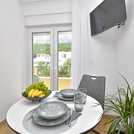 Luxury Apartments Luna Tucepi Exterior photo