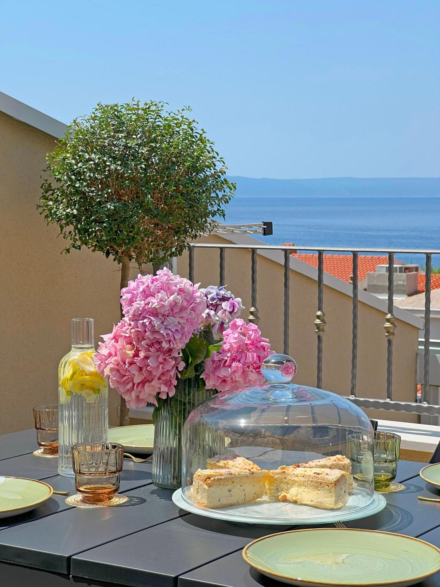 Luxury Luna *